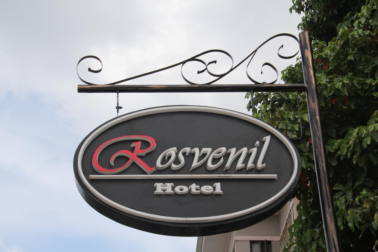 Rosvenil Hotel Tacloban Exterior foto